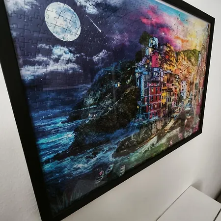 Petite Urban Oasis Pressburg