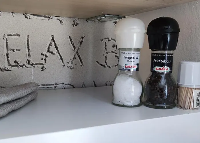 Petite Urban Oasis شقة *