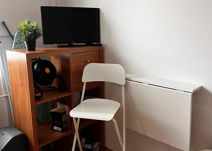 Petite Urban Oasis شقة *