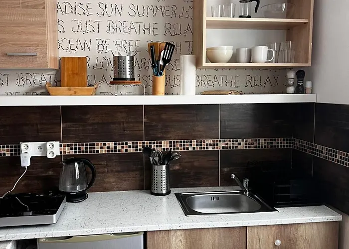 شقة Petite Urban Oasis