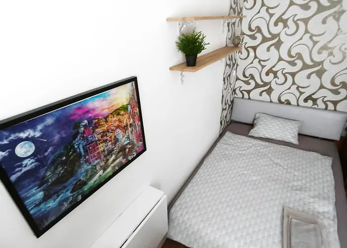 Petite Urban Oasis Апартаменты *