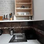 Petite Urban Oasis Lejlighed